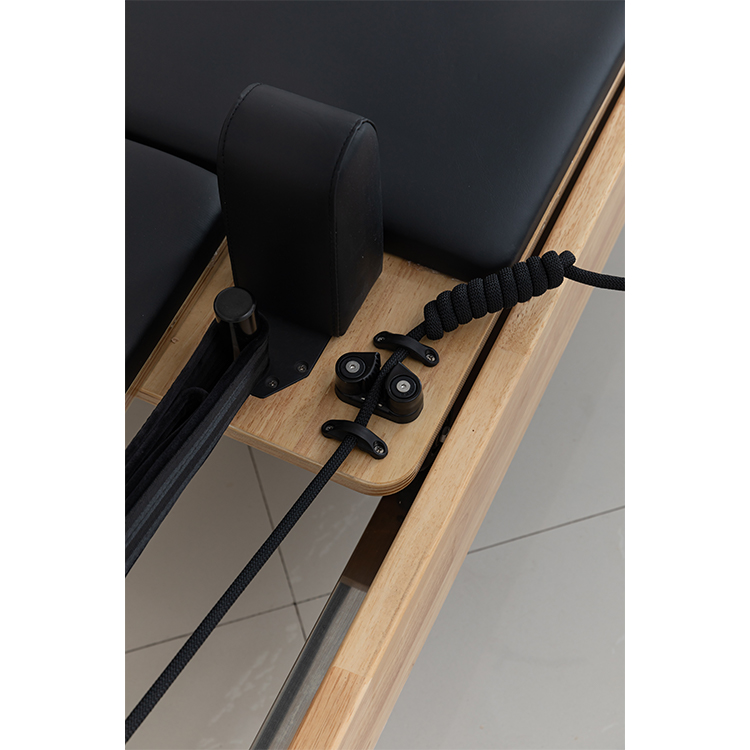 อุปกรณ์พิลาทิสรีฟอร์มเมอร์รุ่น - Pilates Yoga Reformer บทวิจารณ์และราคา