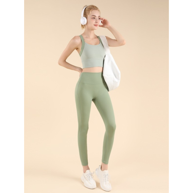 เสื้อกีฬาโยคะแบบเข้ารูปสำหรับว - Pilates Yoga One บทวิจารณ์และราคา