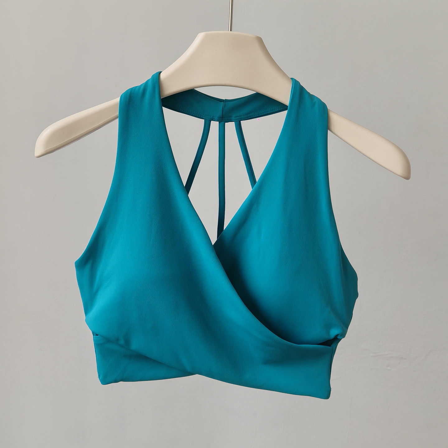 เสื้อชั้นในกีฬาแบบครอสคอวีออลอ - Pilates Yoga One บทวิจารณ์และราคา